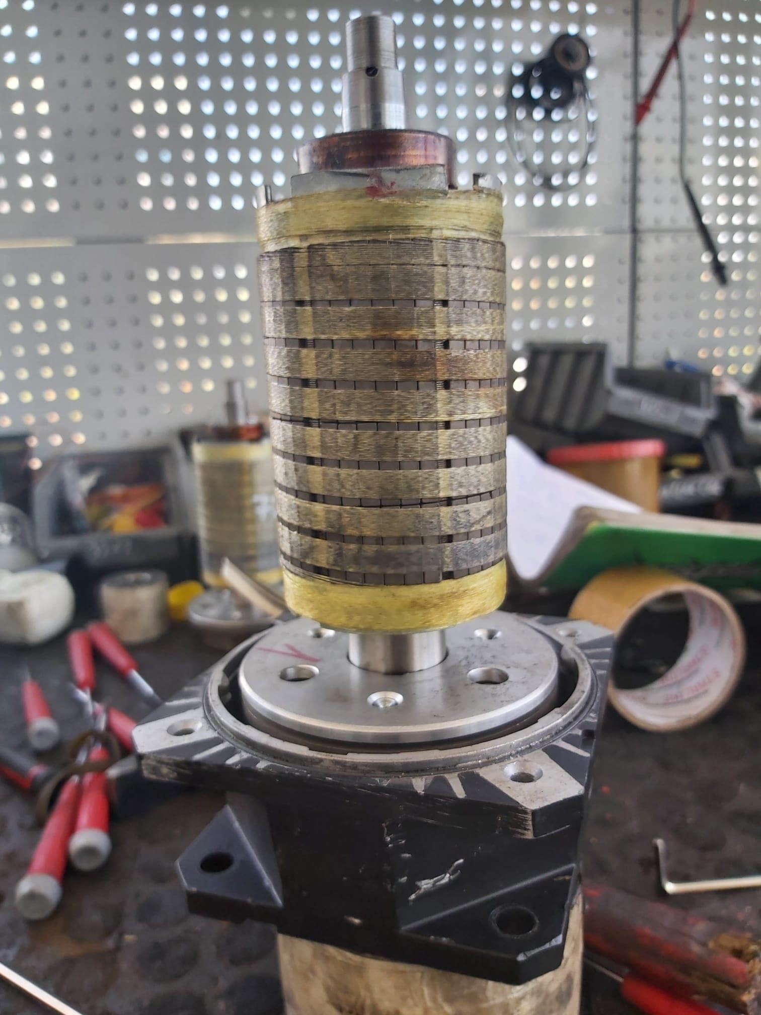 Assembling a slip-ring unit