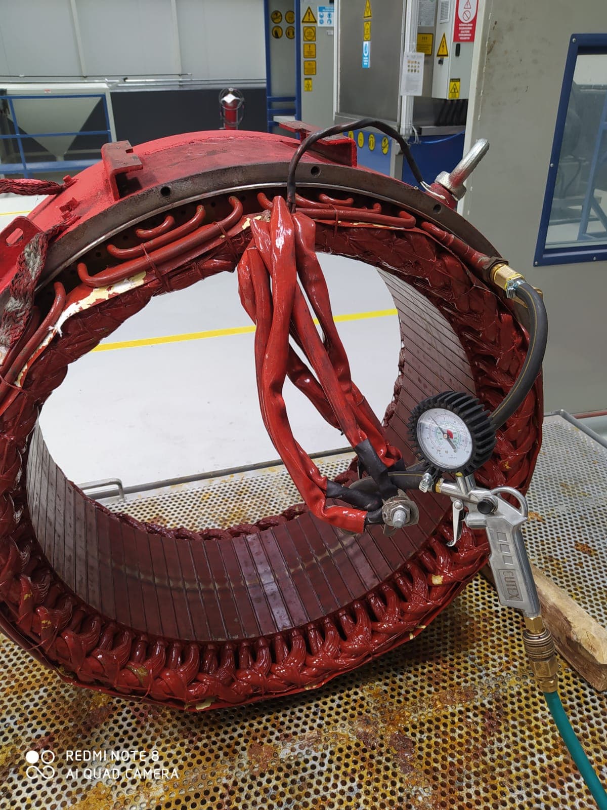 A pressure measurement on a stator
